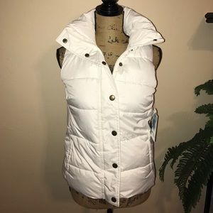 Old Navy White Puffer Vest